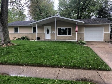 2216 Dawnshire Dr, Columbus, IN 47203 - photo 2