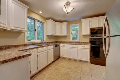 15 Lindsey Way, Goffstown, NH 03045 - photo 7