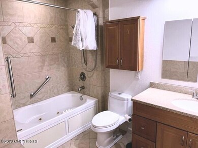 6413 E 14th Ct unit B, Anchorage, AK 99504 - photo 7