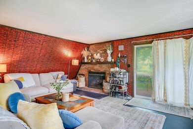 84 Tuttle Ln, Greenland, NH 03840 - photo 5