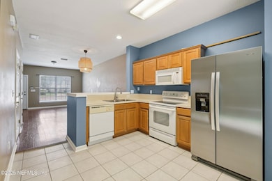 3566 Twisted Tree Ln, Jacksonville, FL 32216 - photo 6