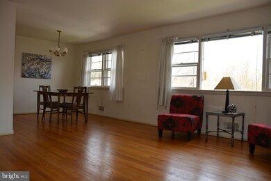 6615 Hulvey Terrace, Alexandria, VA 22306 - photo 2