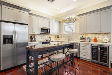 Beautifully renovated kitchen with quartz countert