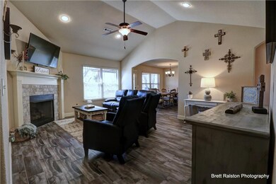 1527 Bridgeboro Ave, Springdale, AR 72764 - photo 6