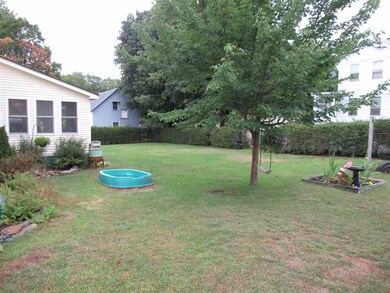 5 Hartford St, Claremont, NH 03743 - photo 3