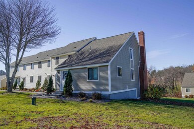 70 Pendleton Ln, Londonderry, NH 03053 - photo 3