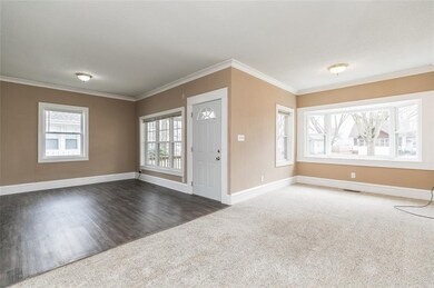 1034 F Ave NW, Cedar Rapids, IA 52405 - photo 4