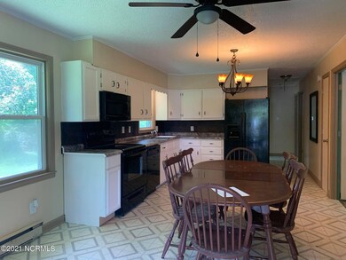 215113043_339369857564767_85103211109644