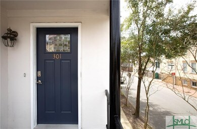 301 E Huntingdon St unit B, Savannah, GA 31401 - photo 2