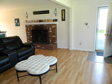 11 Mohawk Rd, Plattsburgh, NY 12901 - photo 5