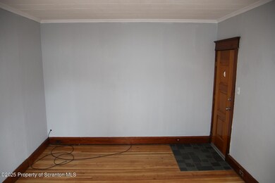 326 1/2 Warren St, Scranton, PA 18508 - photo 5