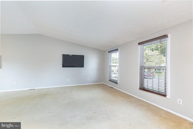 505 Fuselage Ave, Essex, MD 21221 - photo 4