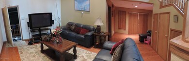06-living-room