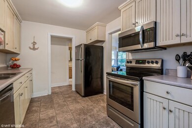 7111 Horseshoe Dr, Three Oaks, MI 49128 - photo 6