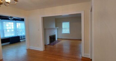610 N Sheridan Rd unit 1, Waukegan, IL 60085 - photo 7