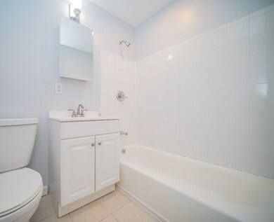 1272 Beacon St unit 1, Waban, MA 02468 - photo 4