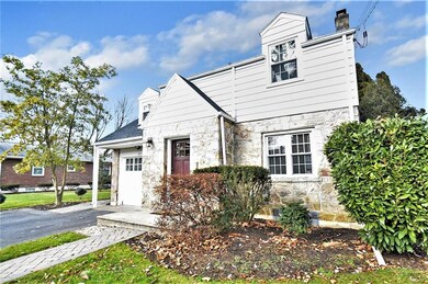 1627 W Greenleaf St, Allentown, PA 18102 - photo 3