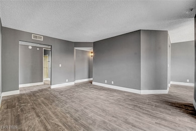 3151 Soaring Gulls Dr unit 2055, Las Vegas, NV 89128 - photo 4