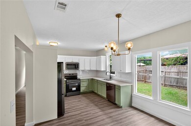 1001 N Banks St, Caldwell, TX 77836 - photo 7