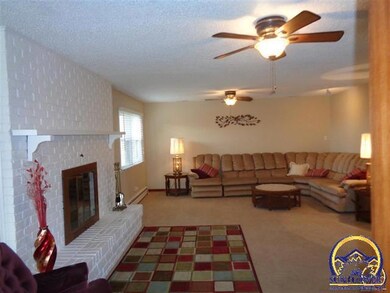 5047 SW Wanamaker Rd, Topeka, KS 66610 - photo 5