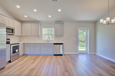 5563 Castania Dr, Sebring, FL 33872 - photo 3