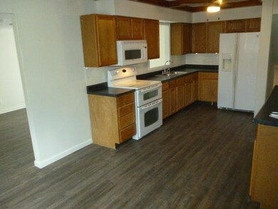 1030 Pierce Ave, Columbus, OH 43227 - photo 5