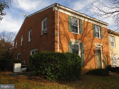 9025 N Laurel Rd unit E, Laurel, MD 20723 - photo 2