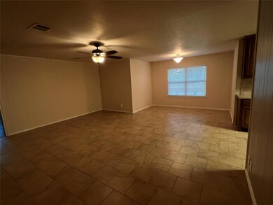 613 Willow St, Hurst, TX 76053 - photo 3