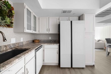 NEW BESPOKE KITCHEN