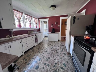 217 Pleasant St, Claremont, NH 03743 - photo 7