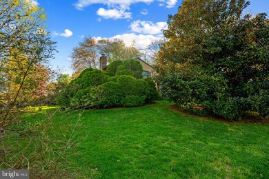 4728 Redfern Ct, Annandale, VA 22003 - photo 4