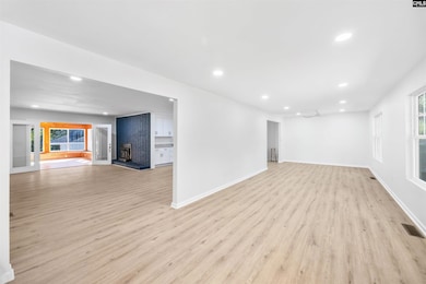 454 Bates Crossing Rd, Travelers Rest, SC 29690 - photo 3