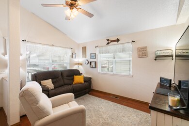 404 Bentley Park Loop