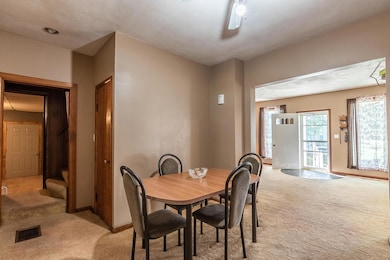 Dining room.
