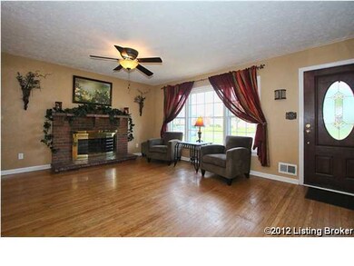 6214 Tiara Ct, Louisville, KY 40219 - photo 3