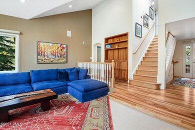 2865-Snowberry-MLS_06