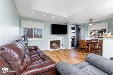 04-Living Room-DW-7467-Edit