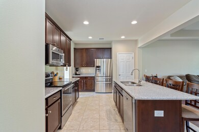 2428 Cumberland Way-05 Kitchen1