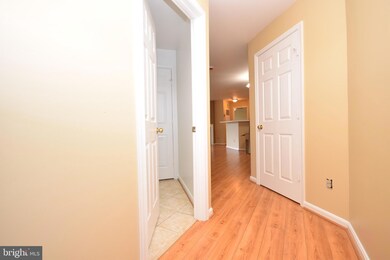11000 Kinship Ct unit 301, Manassas, VA 20109 - photo 4