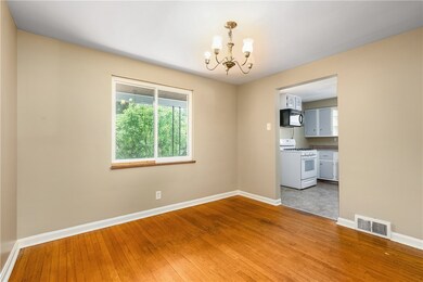 1815 Irwin St, Aliquippa, PA 15001 - photo 6