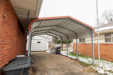 125 Bruce St, Salem, IN 47167 - photo 4