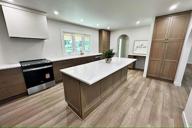 1516 Timberlane, Fort Dodge, IA 50501 - photo 3