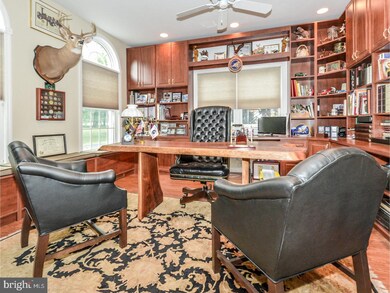 96 Willowbrook Dr, Doylestown, PA 18901 - photo 4