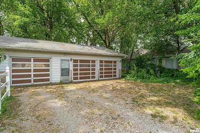 1519 Pekin St, Lincoln, IL 62656 - photo 3