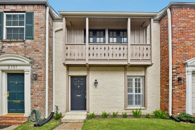 2103 Winrock Blvd unit 49, Houston, TX 77057 - photo 5