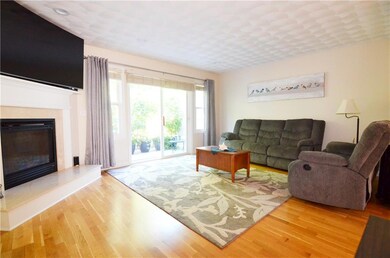 881 Greenwich Ave unit D17, Warwick, RI 02886 - photo 2