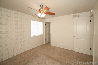 109 S 9th St unit 208, Broken Arrow, OK 74012 - photo 3