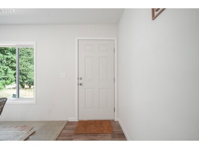 659 Charles St, Yoncalla, OR 97499 - photo 2