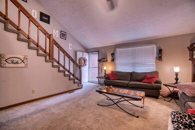 5688 Maple Ln, Newburgh, IN 47630 - photo 7