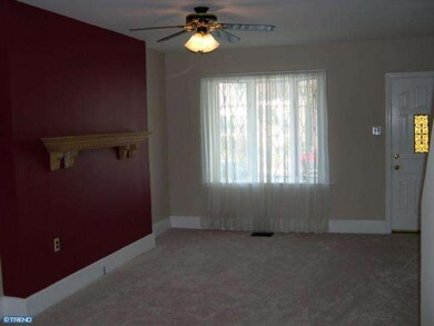 1317 E 9th St, Crum Lynne, PA 19022 - photo 3